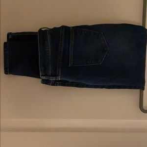 Universal thread jeans